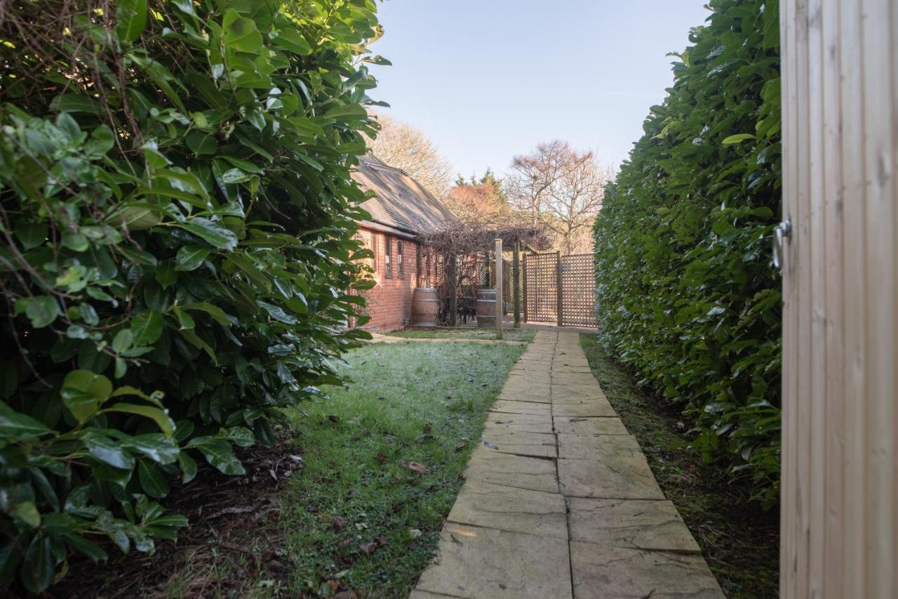 Terlingham Lane Cottage Hawkinge Eksteriør billede